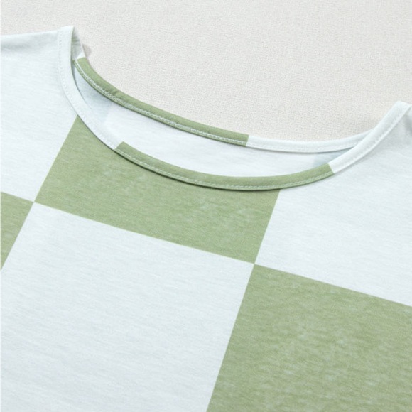 Kacie- green mix checkered print shirred cuffs blouse - Picture 4 of 5